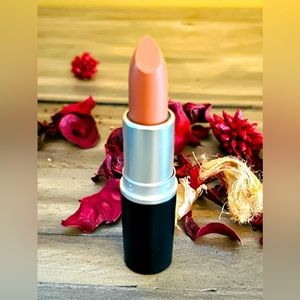 MG Matte Nourishing Lipstick “Angel”